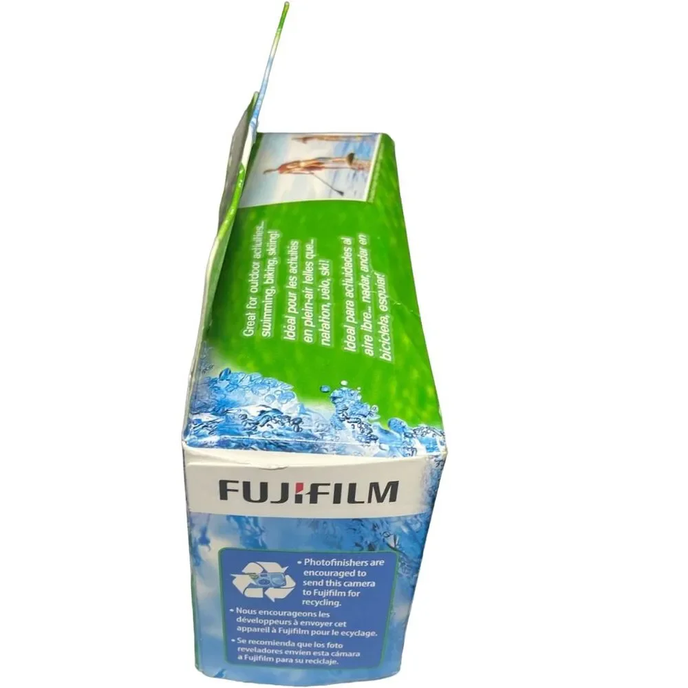 Fujifilm QuickSnap Waterproof 800 35mm Disposable Camera 27 Exposures - OCT 2026